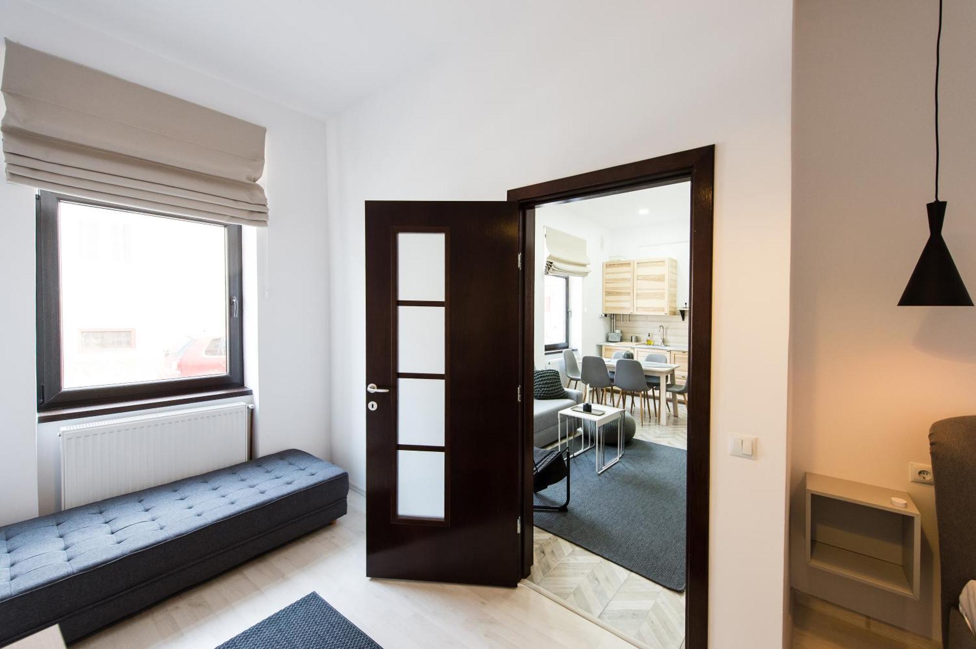 Charming Old Town Flat With Mountain View Appartement Braşov Buitenkant foto